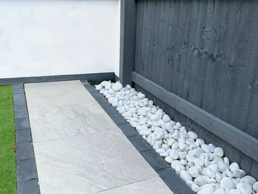 40-80mm Polar White Cobbles