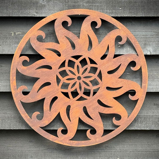 Rusty Metal Sun Garden Fence Decoration