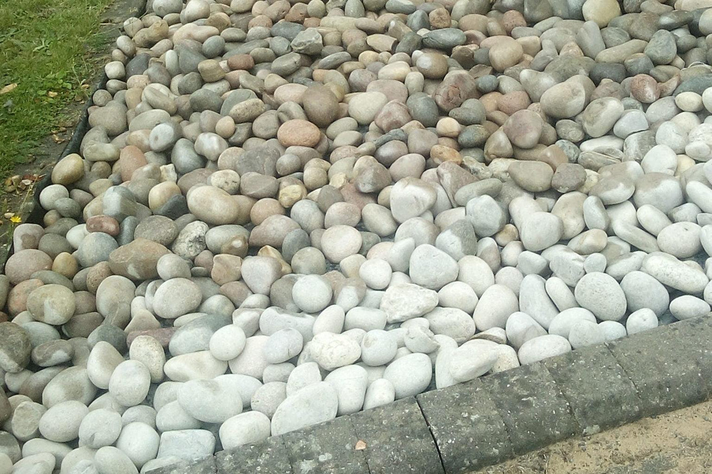 20-30mm Beach Pebbles